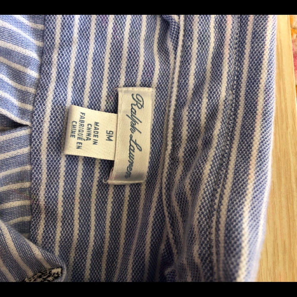 Adorable Ralph Lauren button down - Picture 3 of 3